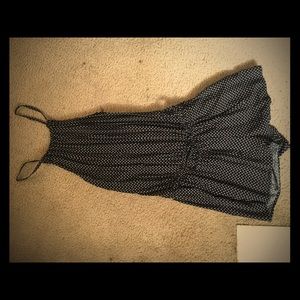 Black and white old navy jumper